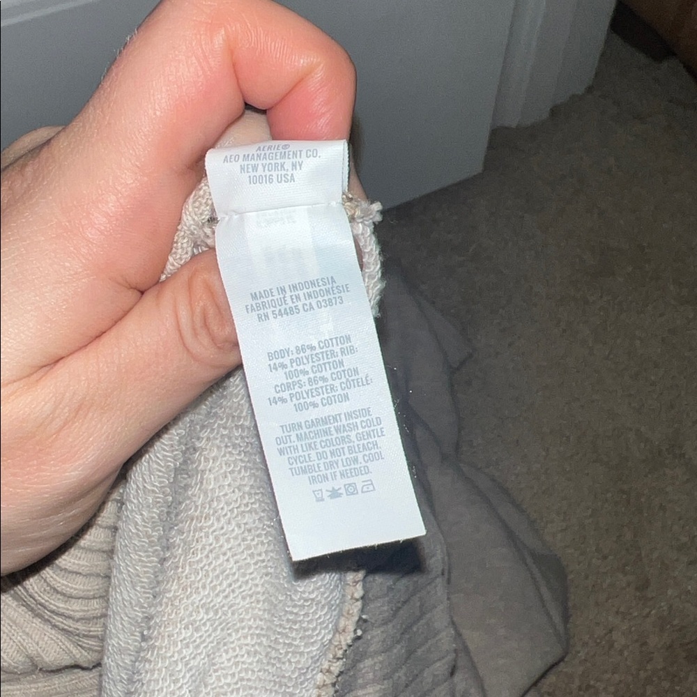 Aerie mockneck size M - Picture 4 of 4